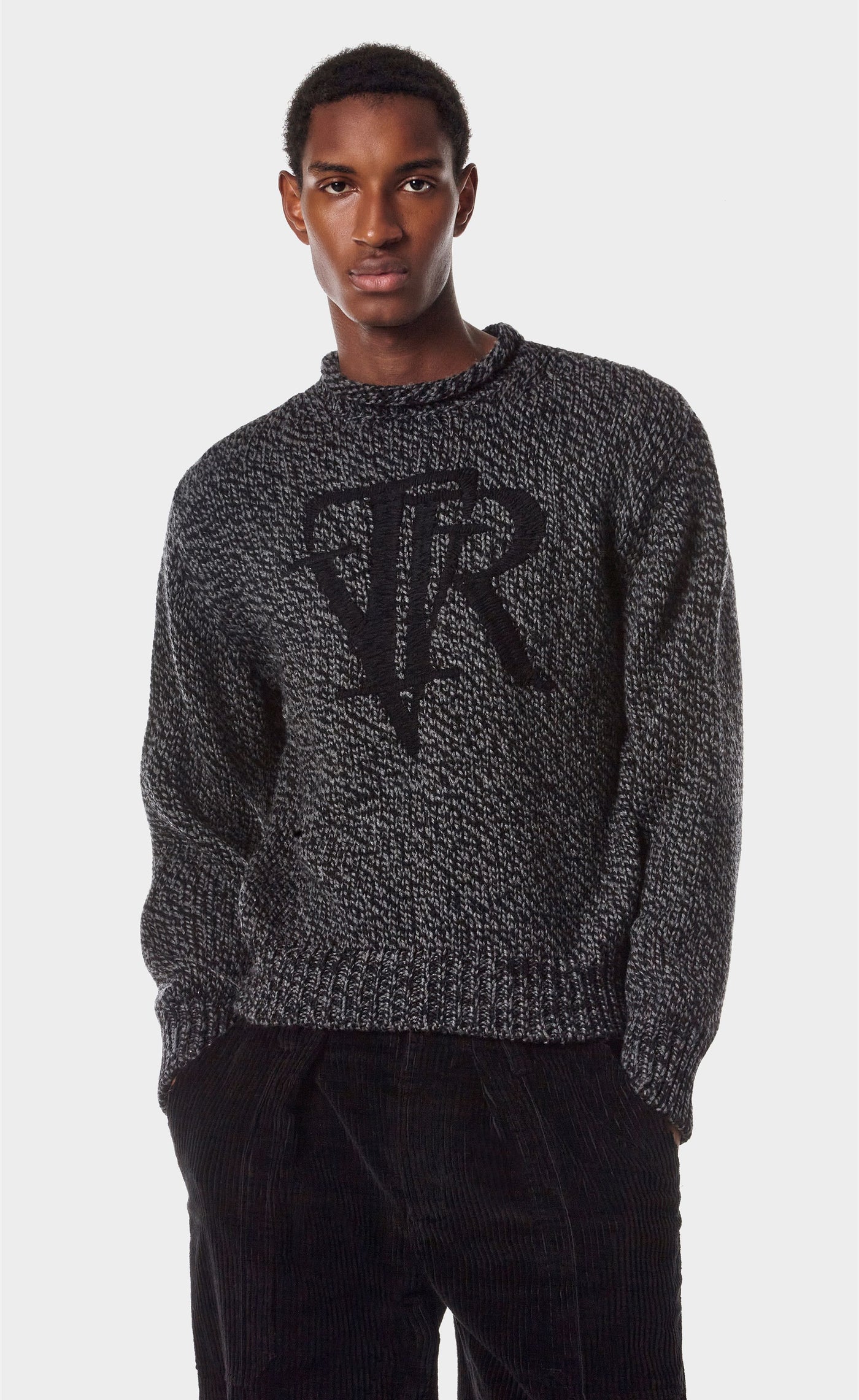 TVR ROLLNECK SWEATER